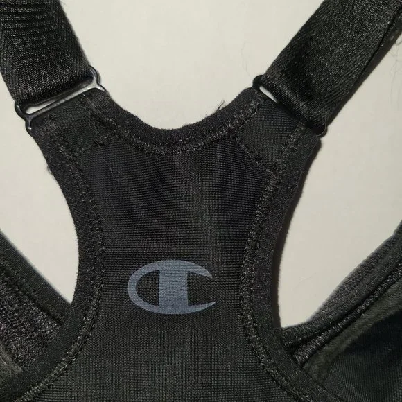 Six Sport Bras - Saucony, CW-X, Moving Comfort, Champion - Picture 11 of 16